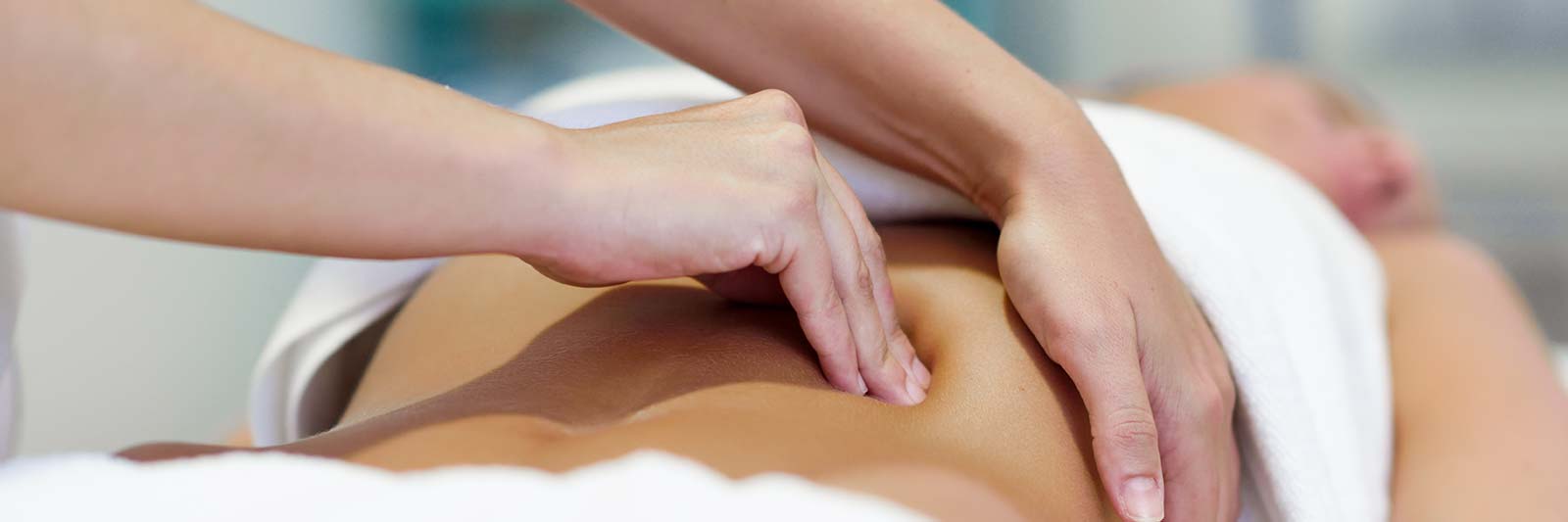 massage abdomen